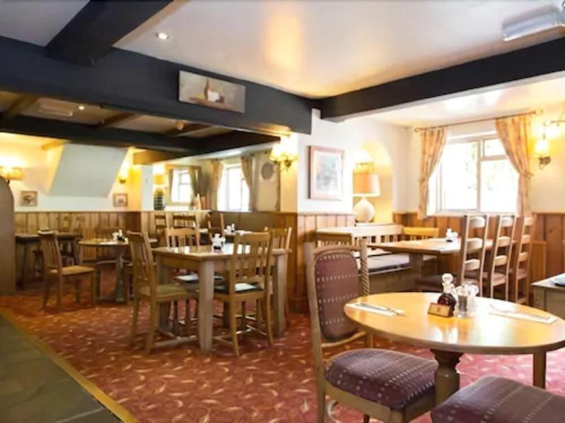 The White Hart, Wroughton Bed and Breakfast Swindon Exteriör bild